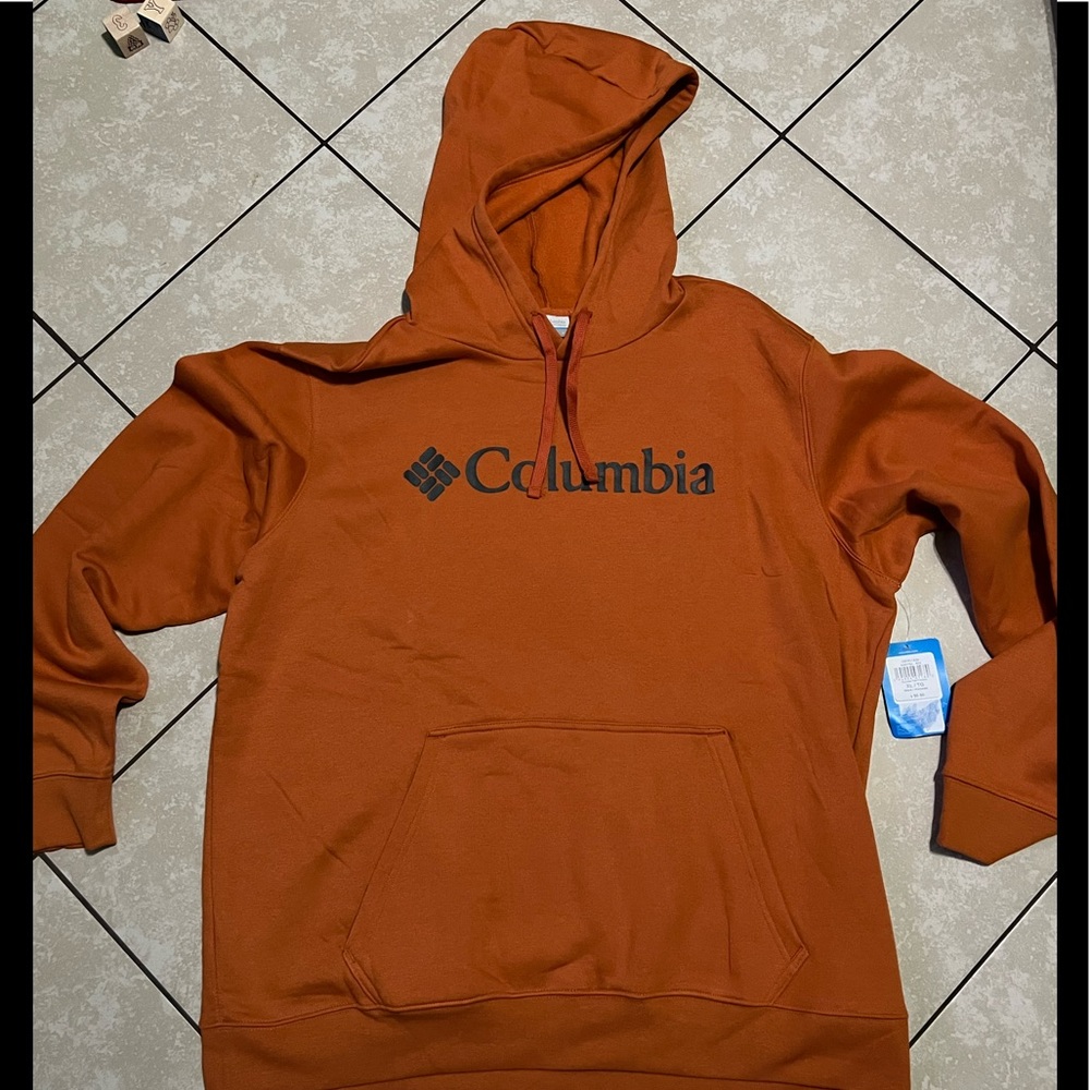 Columbia Sweater 🥶